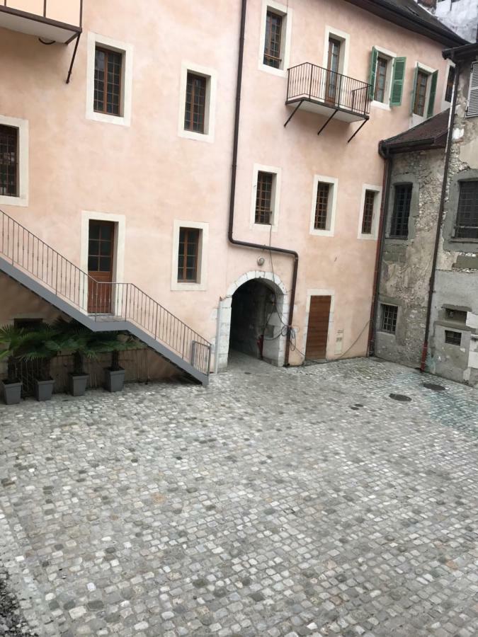 Ferienwohnung La Perle De La Vieille Ville D'Annecy Exterior foto